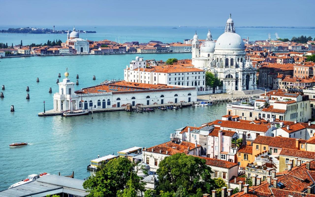 Bella Venezia 호텔 외부 사진